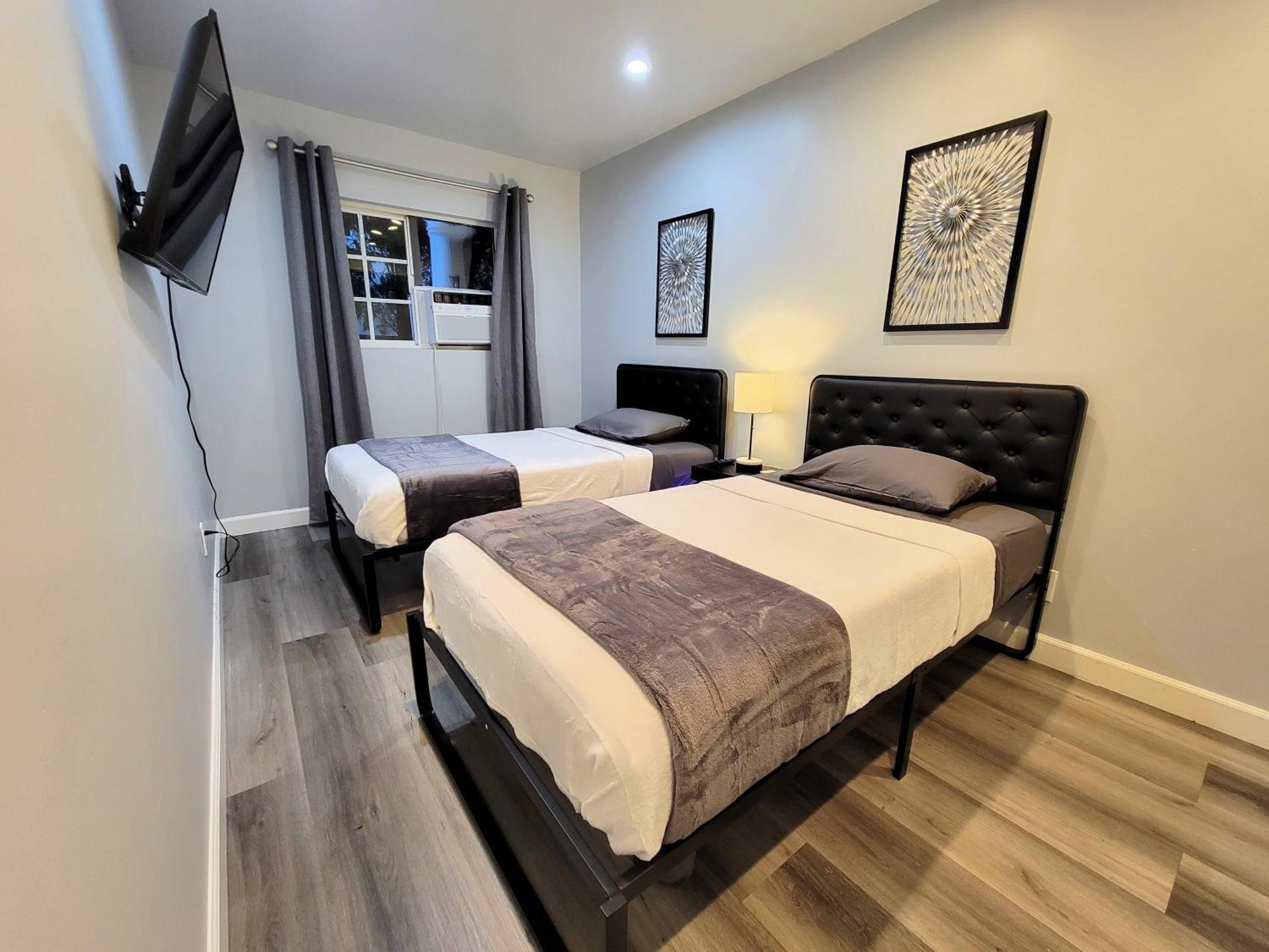 2 Bedroom Apartment1 Mile South From The Hollywood Walk Of Fame And Hollywood Sign Apartamento Los Ángeles